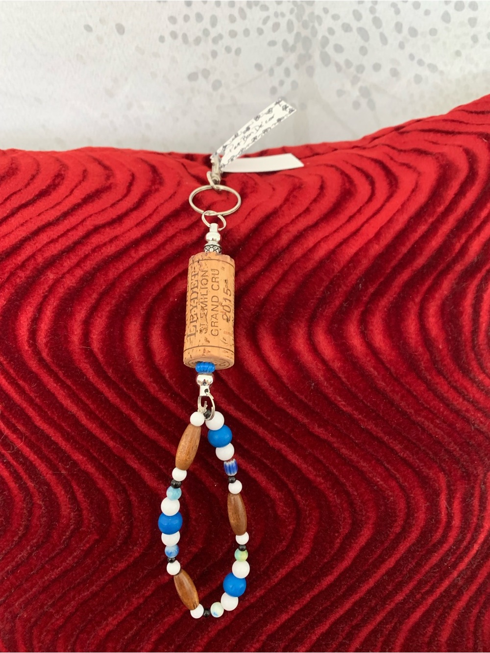 PatBen Decor , NWT ,handmade leydet st-Emilion grand cruCork Keychain -